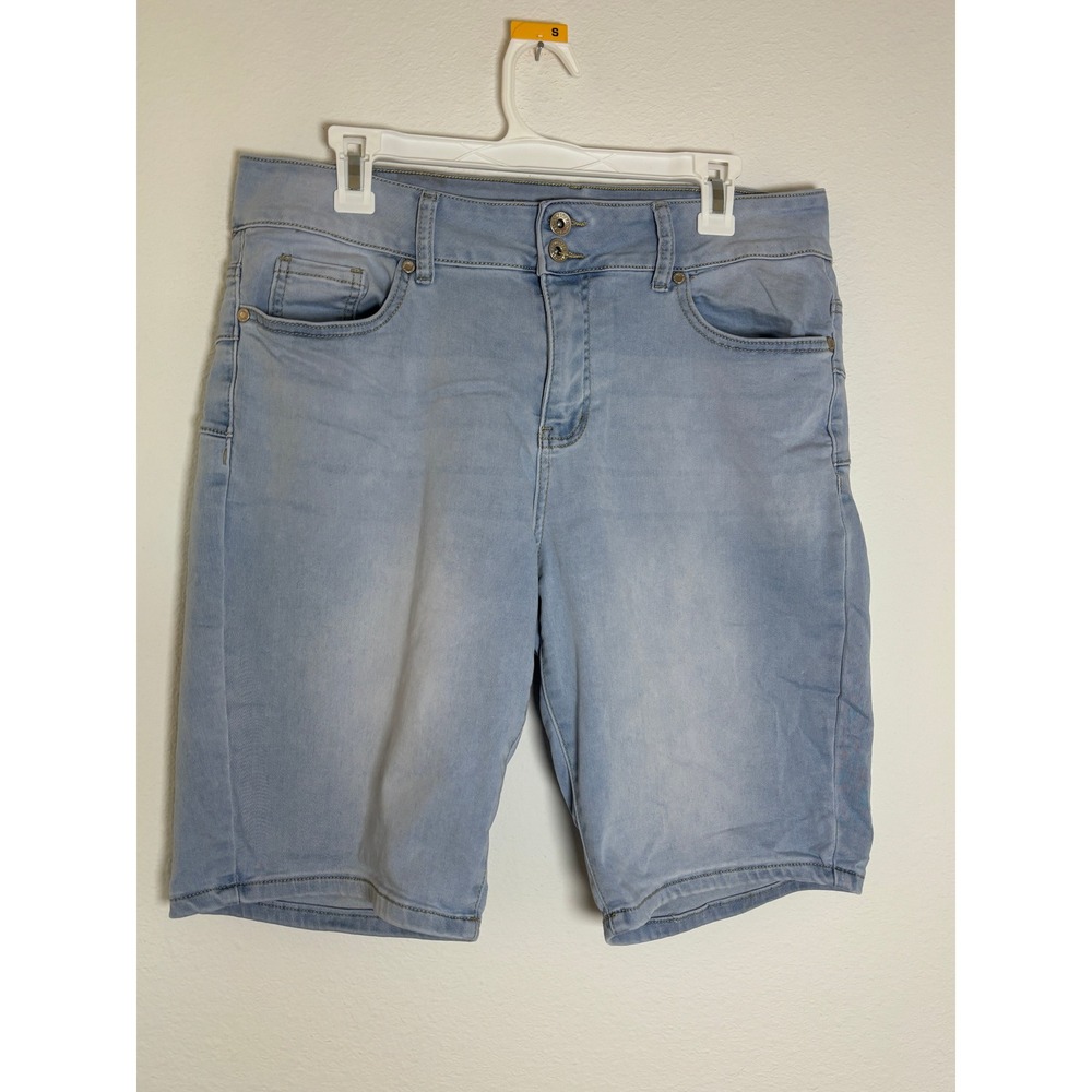 Sandpiper Womens Light Wash Denim Bermuda Shorts Size 16W Stretch Blue Jean